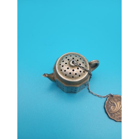 Vintage Knobby Kraft Miniature Teapot Strainer Chicago World Fair 1933 - Picture 3 of 11